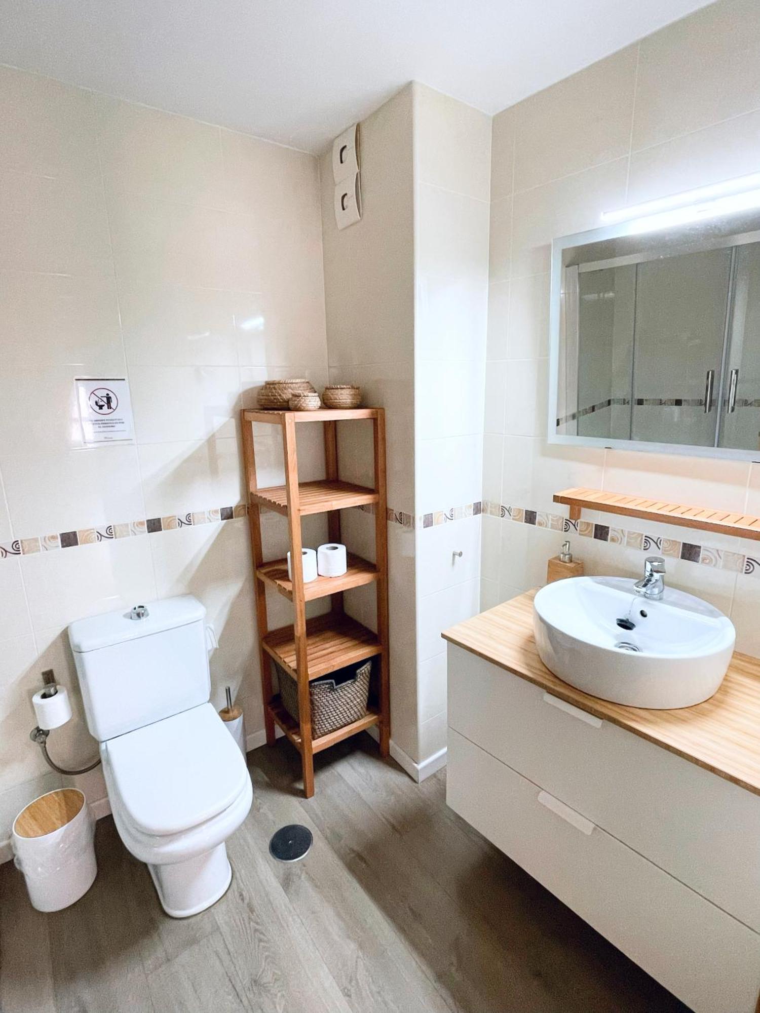 Centrico Apartamento Con Parking Disponible By Bebalmy Málaga